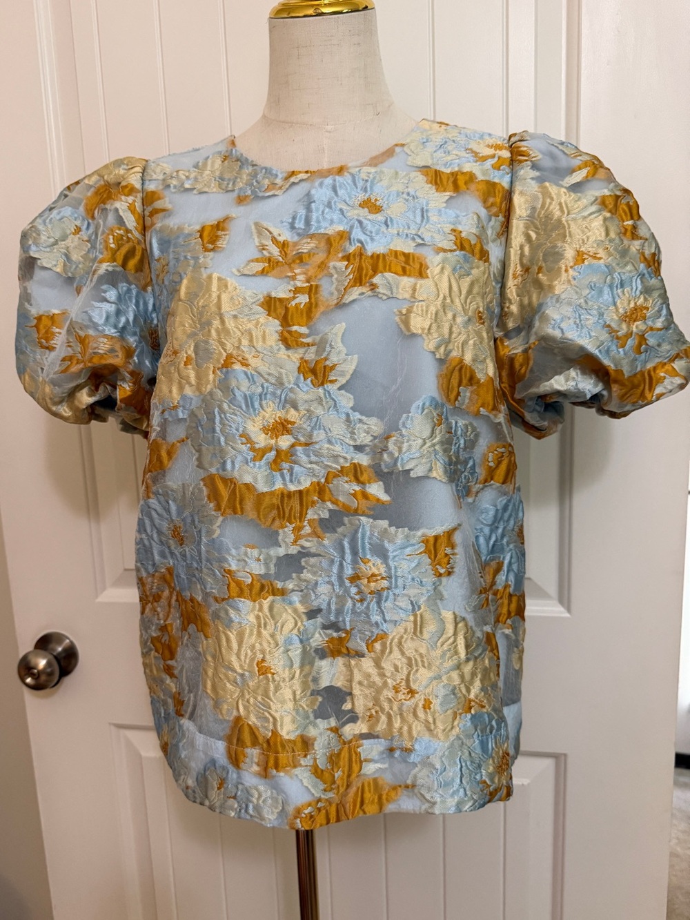 Pomander Place Blue and Gold Floral Puff-Sleeve Blouse